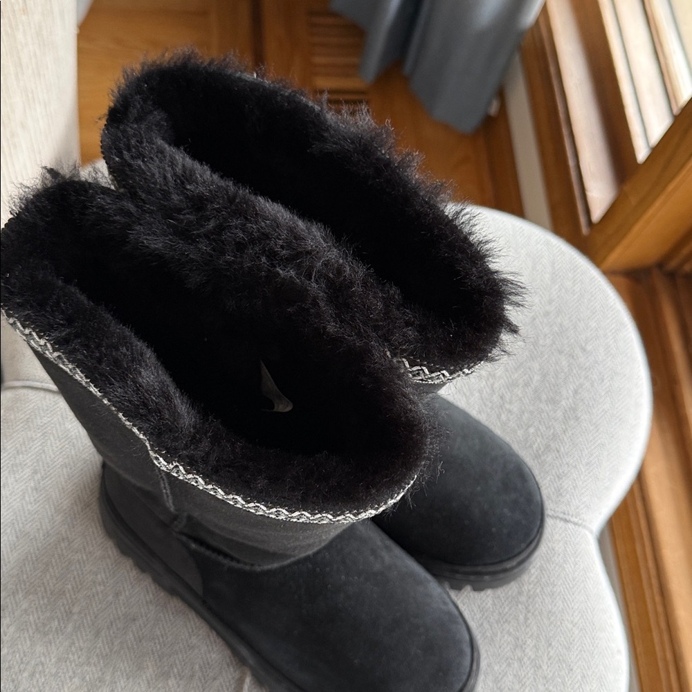 UGG Classic Tall TrailGazer boot - Picture 6 of 8